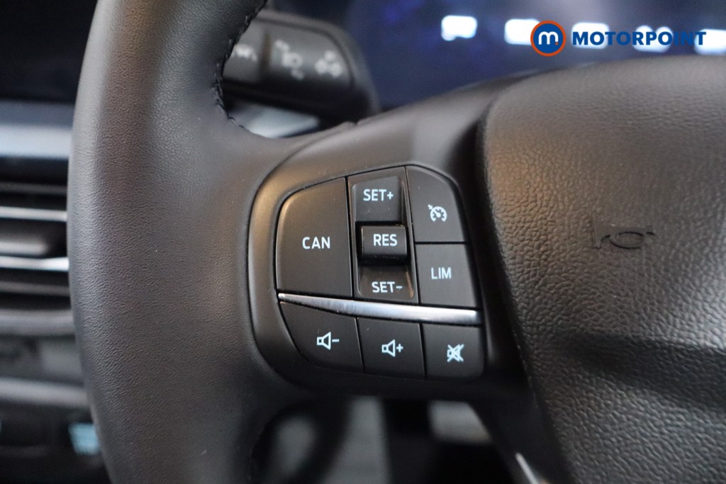 Ford Focus Active X Automatic Petrol-Electric Hybrid Hatchback - Stock Number (1571315) - 7th supplementary image