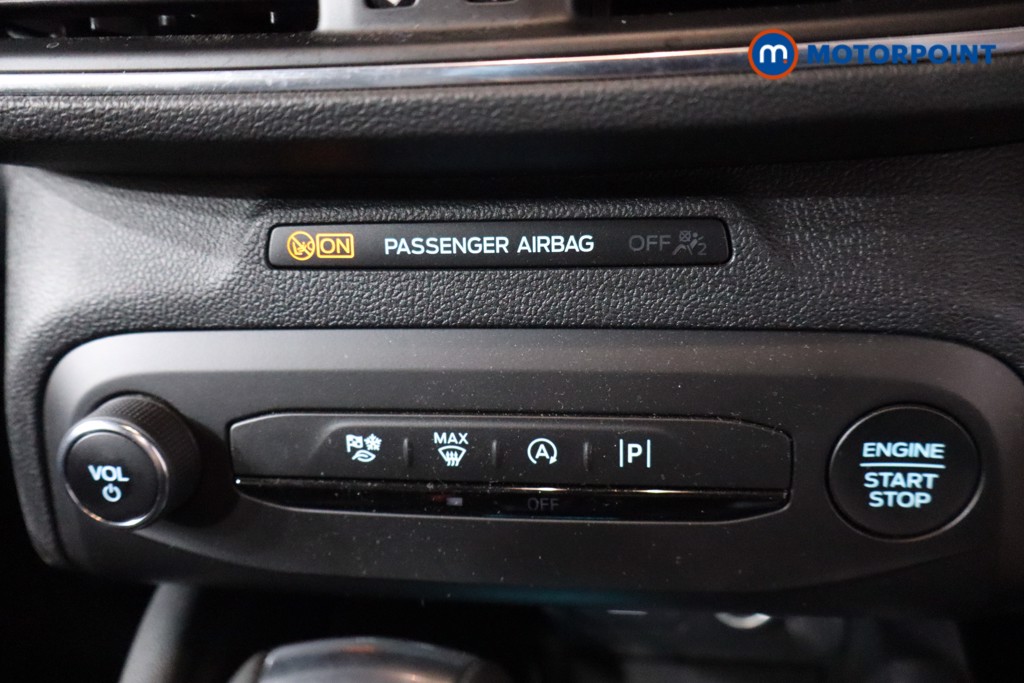 Ford Focus Active X Automatic Petrol-Electric Hybrid Hatchback - Stock Number (1571315) - 15th supplementary image