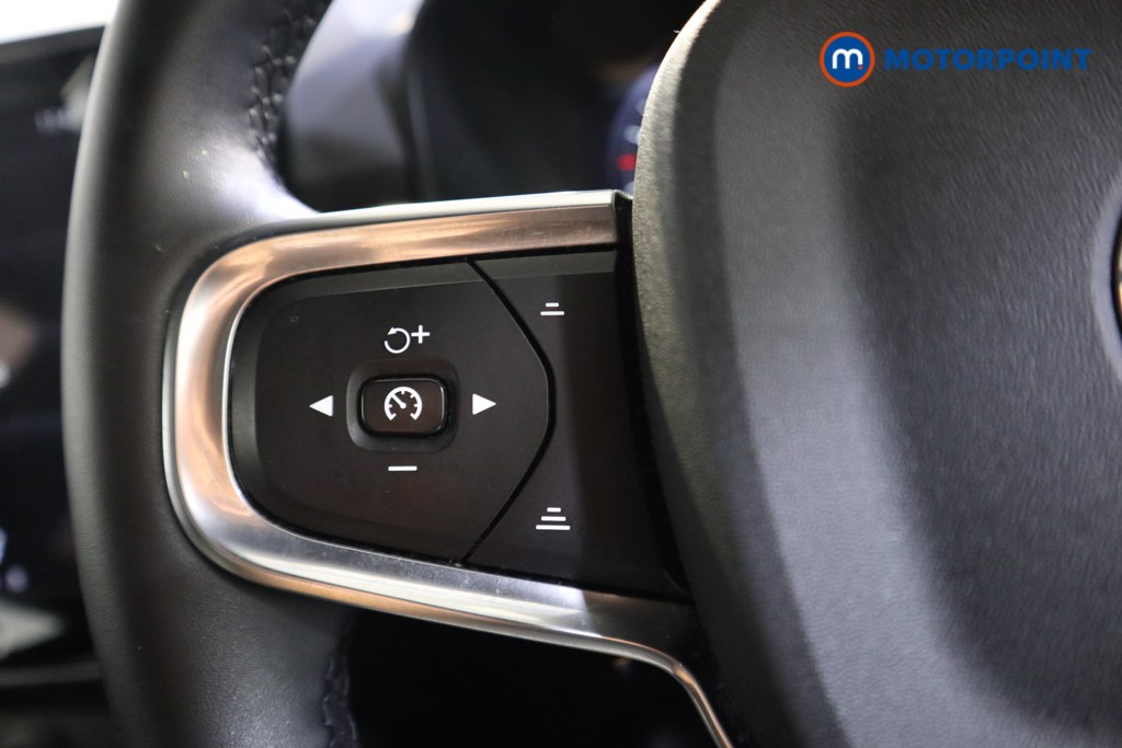 Volvo Xc40 R Design Automatic Petrol SUV - Stock Number (1549520) - 4th supplementary image