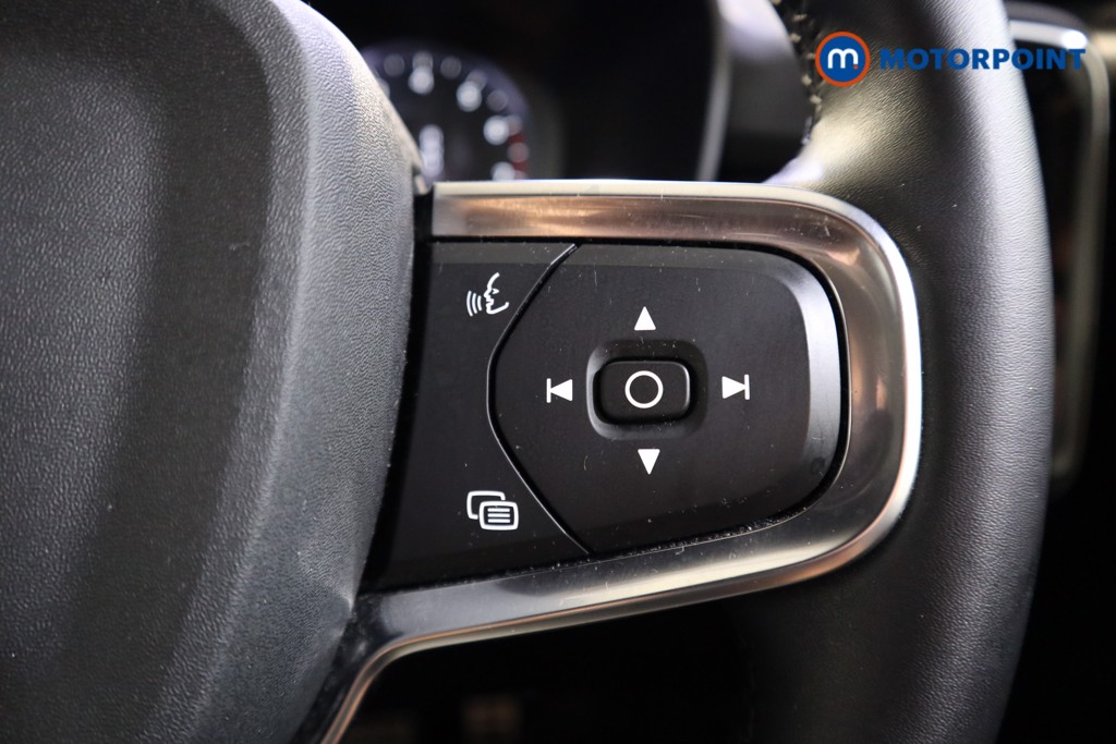Volvo Xc40 R Design Automatic Petrol SUV - Stock Number (1549520) - 5th supplementary image