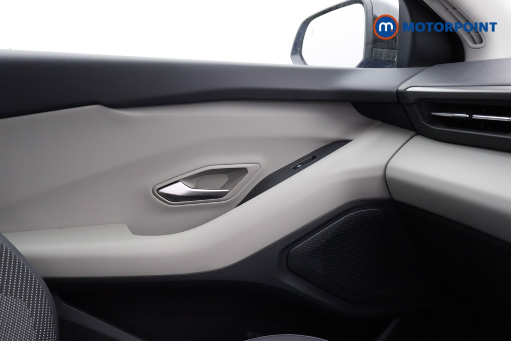 Ford Explorer Select Automatic Electric SUV - Stock Number (1549592) - 7th supplementary image