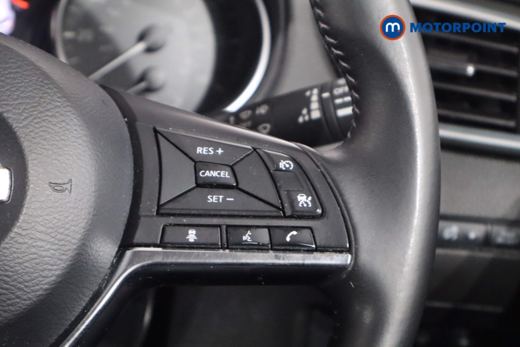 Nissan Qashqai Tekna Manual Petrol SUV - Stock Number (1550407) - 8th supplementary image