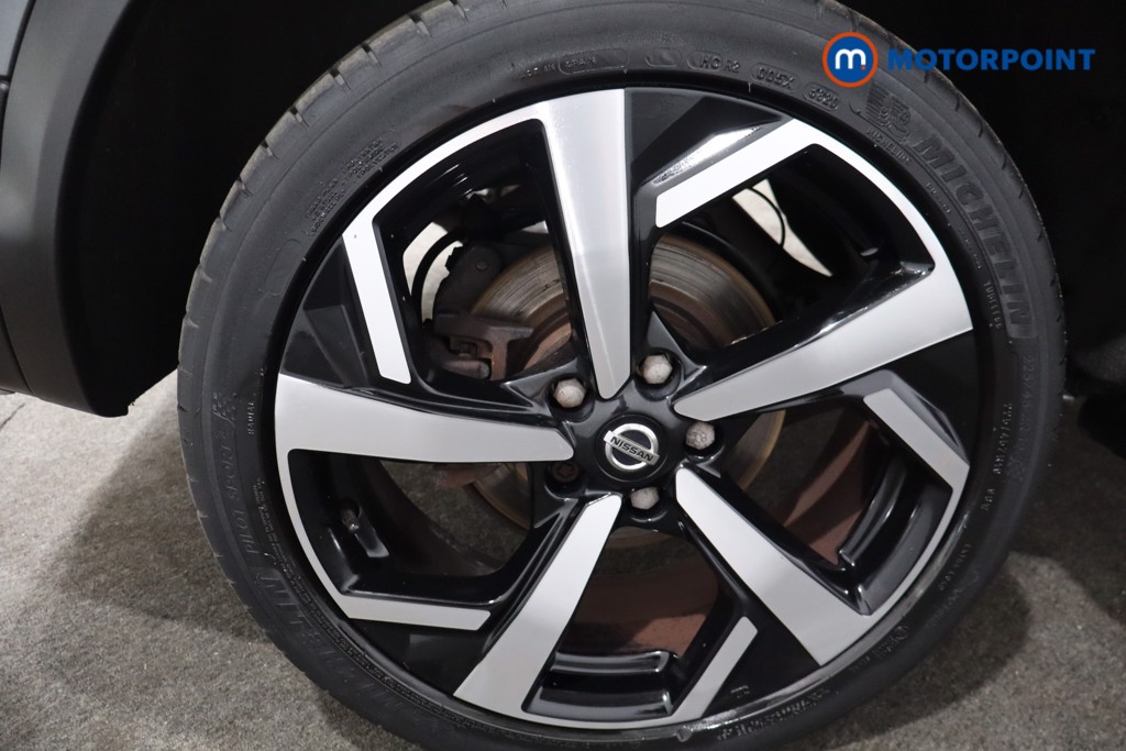 Nissan Qashqai Tekna Manual Petrol SUV - Stock Number (1550407) - 9th supplementary image