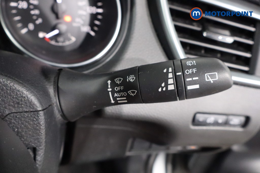 Nissan Qashqai Tekna Manual Petrol SUV - Stock Number (1550407) - 18th supplementary image