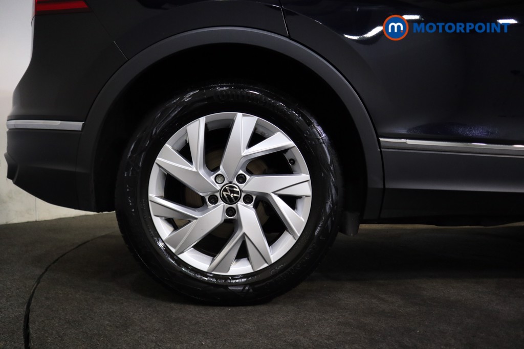 Volkswagen Tiguan Life Manual Petrol SUV - Stock Number (1555534) - 13th supplementary image