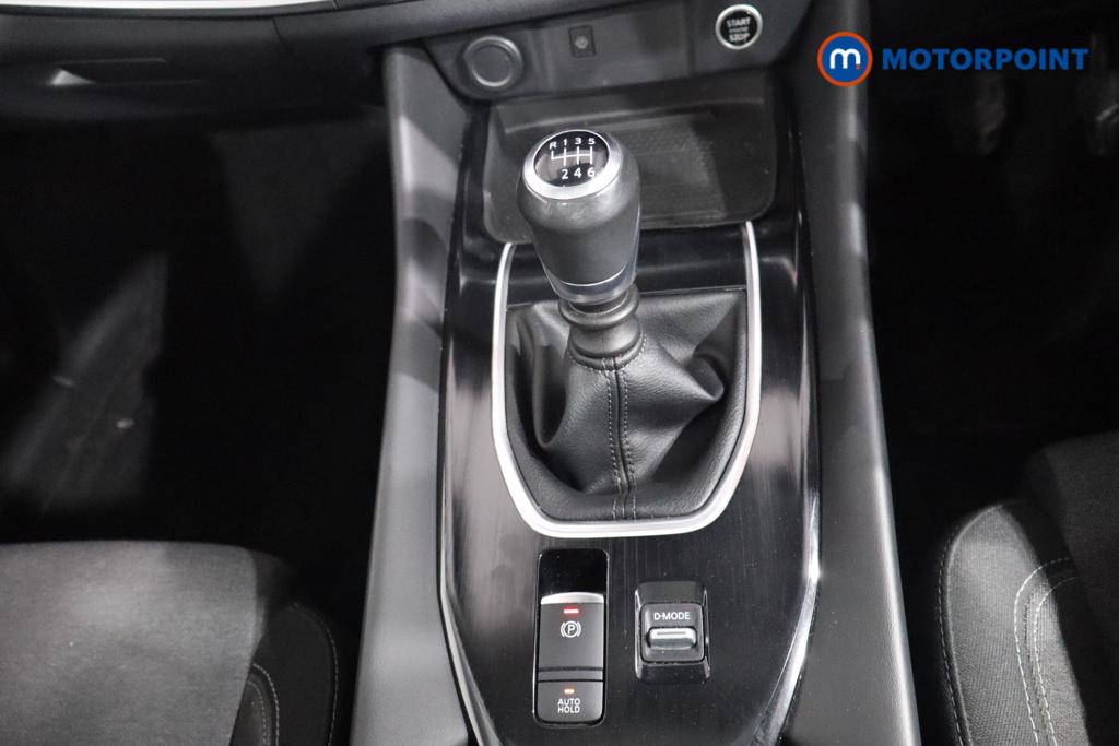 Nissan Qashqai Premiere Edition Manual Petrol SUV - Stock Number (1560039) - 3rd supplementary image