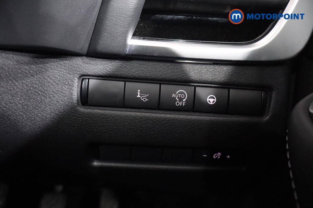 Nissan Qashqai Premiere Edition Manual Petrol SUV - Stock Number (1560039) - 10th supplementary image