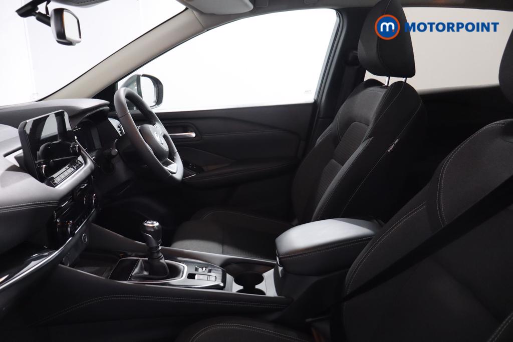 Nissan Qashqai Premiere Edition Manual Petrol SUV - Stock Number (1560039) - 14th supplementary image