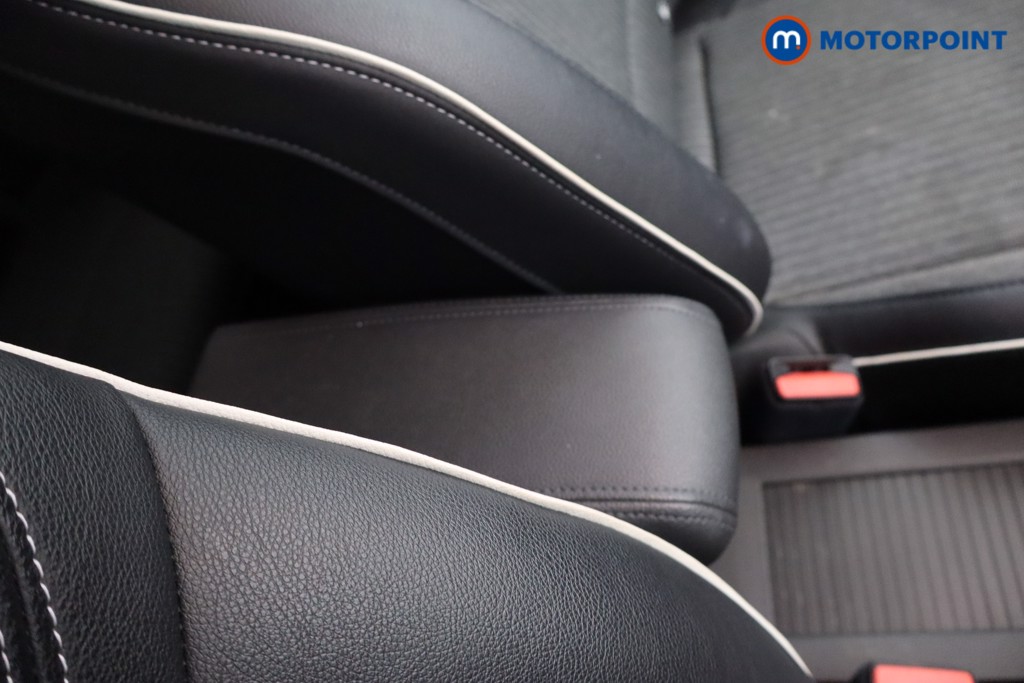 Renault Clio Techno Manual Petrol Hatchback - Stock Number (1561725) - 7th supplementary image