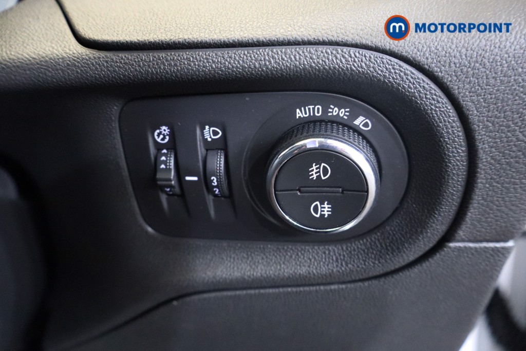 Vauxhall Grandland X Griffin Manual Diesel SUV - Stock Number (1563353) - 17th supplementary image