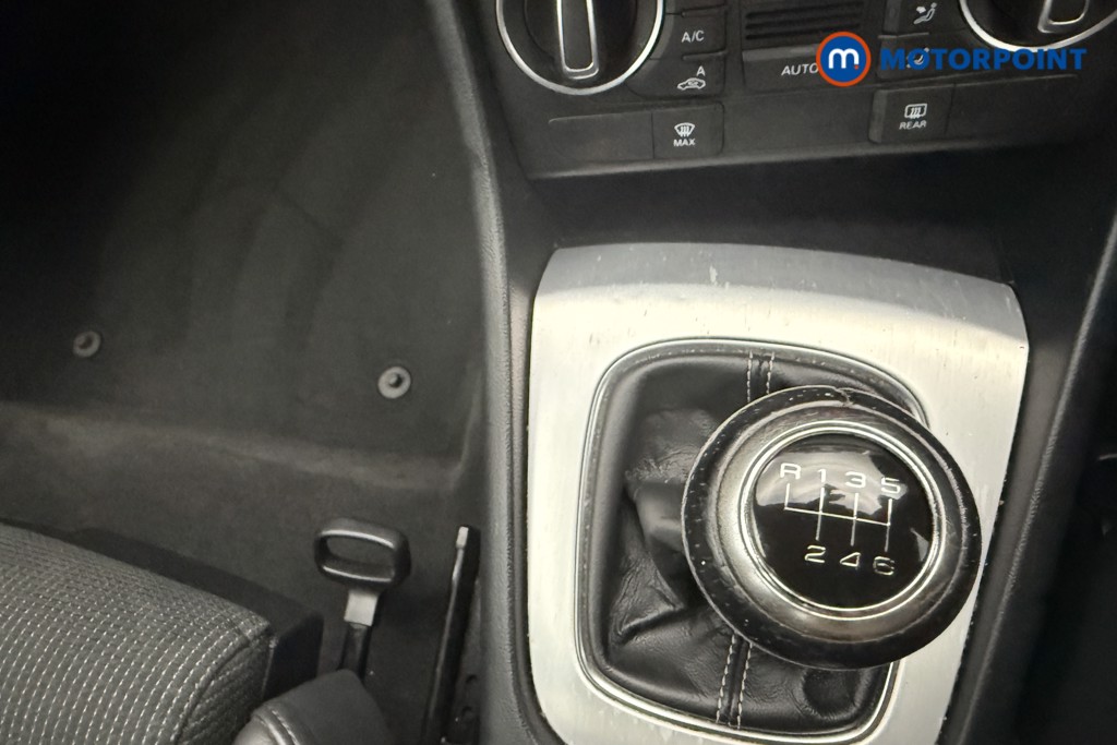 Audi Q3 S Line Edition Manual Petrol SUV - Stock Number (1563371) - 9th supplementary image