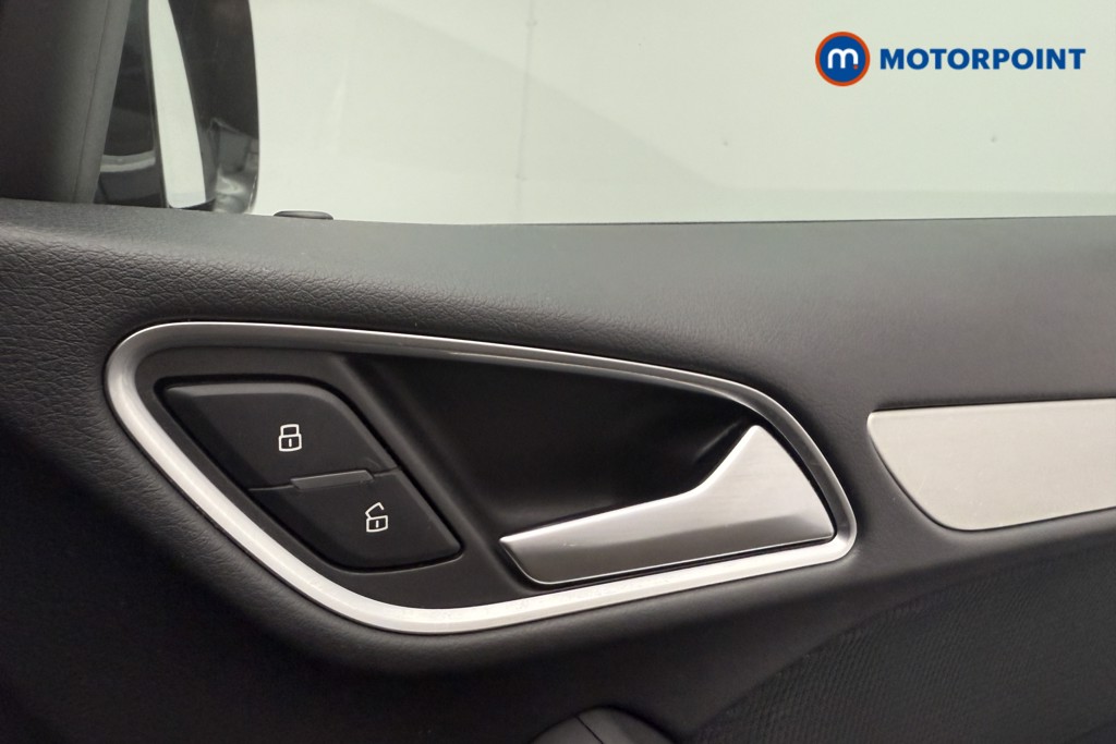 Audi Q3 S Line Edition Manual Petrol SUV - Stock Number (1563371) - 14th supplementary image