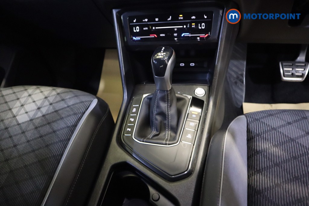Volkswagen Tiguan R-Line Automatic Petrol SUV - Stock Number (1564028) - 6th supplementary image