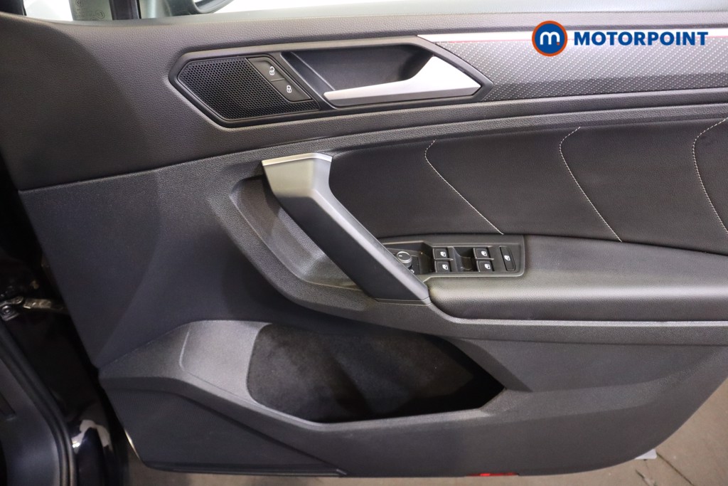 Volkswagen Tiguan R-Line Automatic Petrol SUV - Stock Number (1564028) - 7th supplementary image