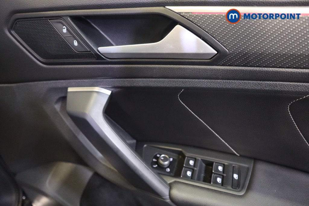 Volkswagen Tiguan R-Line Automatic Petrol SUV - Stock Number (1564028) - 8th supplementary image