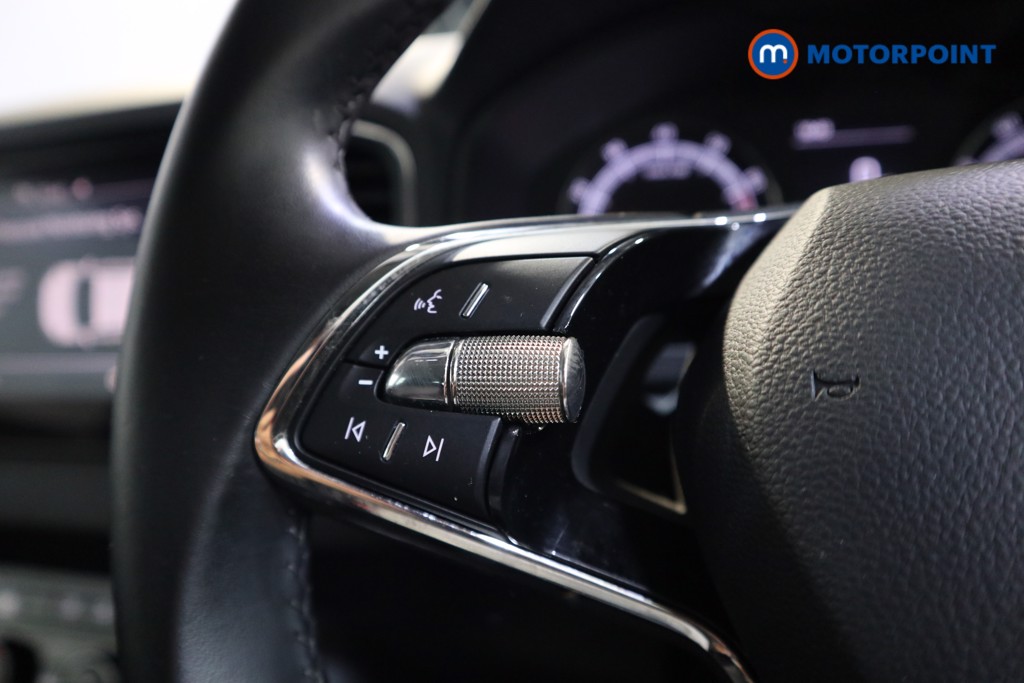 Skoda Karoq SE Manual Petrol SUV - Stock Number (1564188) - 4th supplementary image