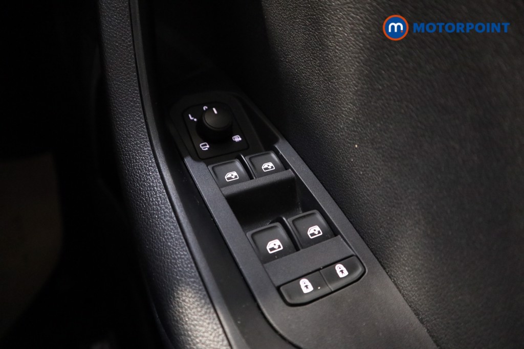 Skoda Karoq SE Manual Petrol SUV - Stock Number (1564188) - 6th supplementary image