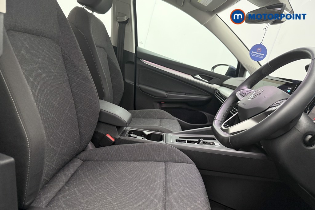 Volkswagen Golf Life Automatic Petrol Hatchback - Stock Number (1564729) - 8th supplementary image