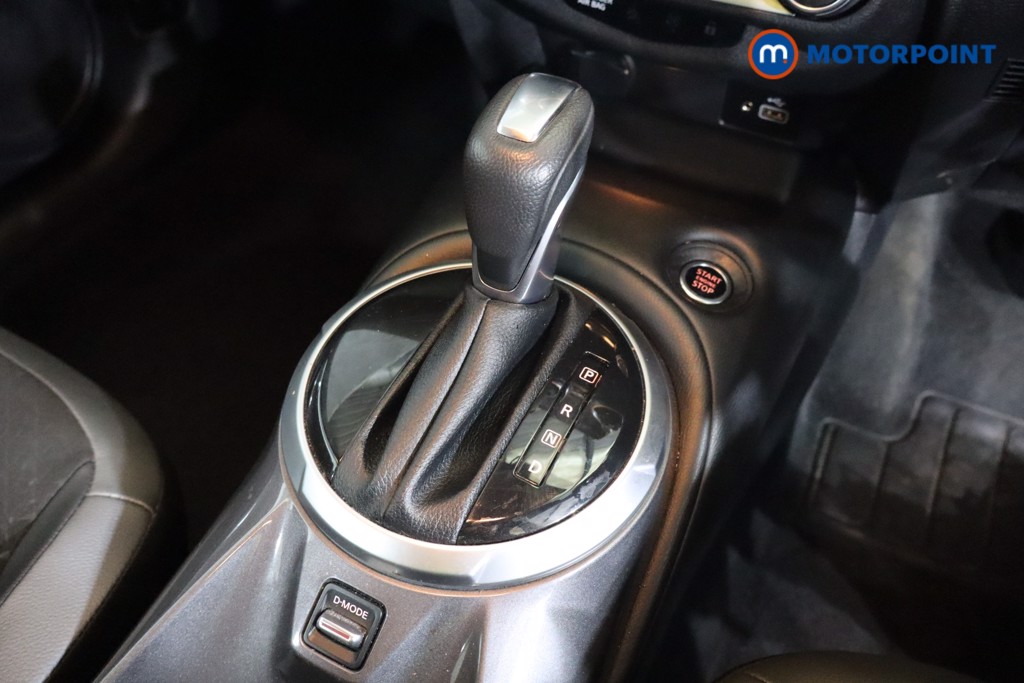 Nissan Juke N-Connecta Automatic Petrol SUV - Stock Number (1564958) - 11th supplementary image