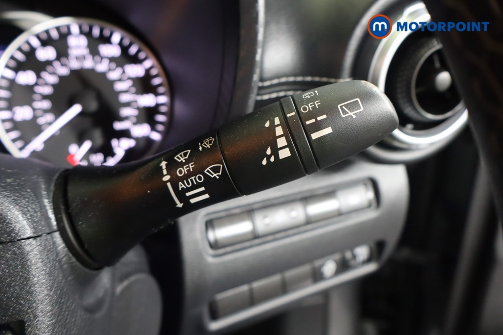 Nissan Juke N-Connecta Automatic Petrol SUV - Stock Number (1564958) - 15th supplementary image