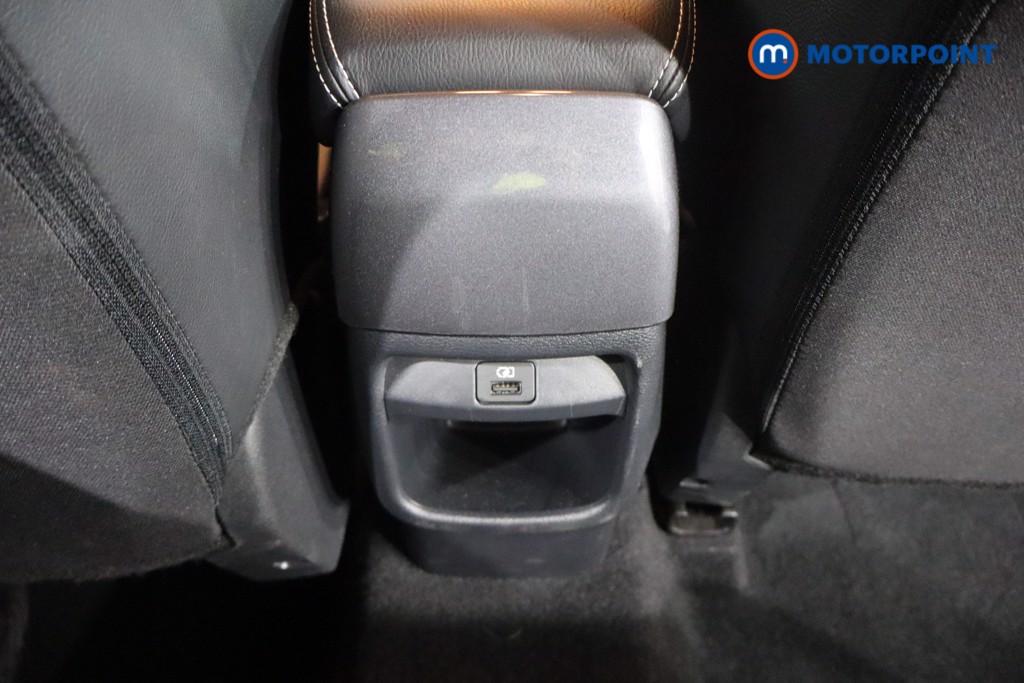 Nissan Juke N-Connecta Automatic Petrol SUV - Stock Number (1564958) - 20th supplementary image