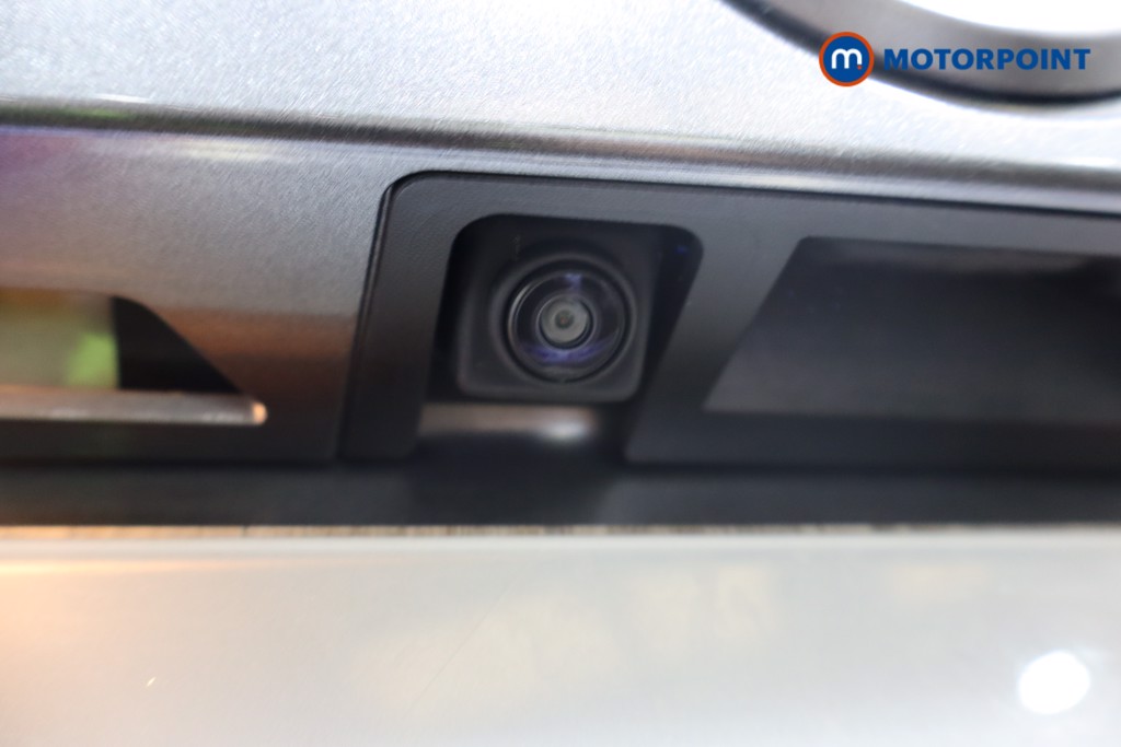 Nissan Juke N-Connecta Automatic Petrol SUV - Stock Number (1564958) - 23rd supplementary image