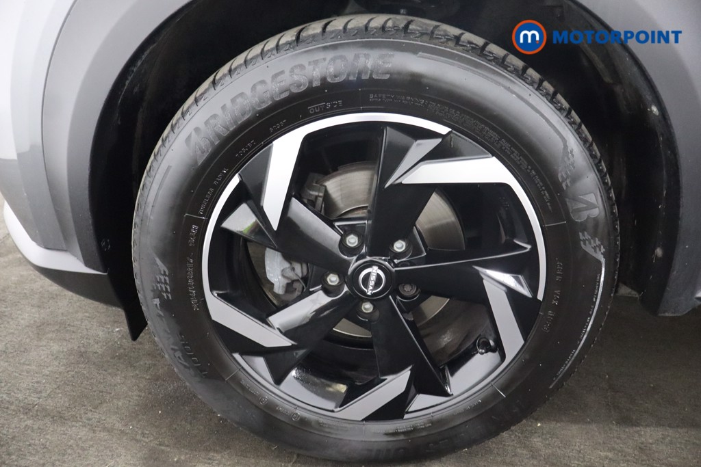 Nissan Juke N-Connecta Automatic Petrol SUV - Stock Number (1564958) - 26th supplementary image