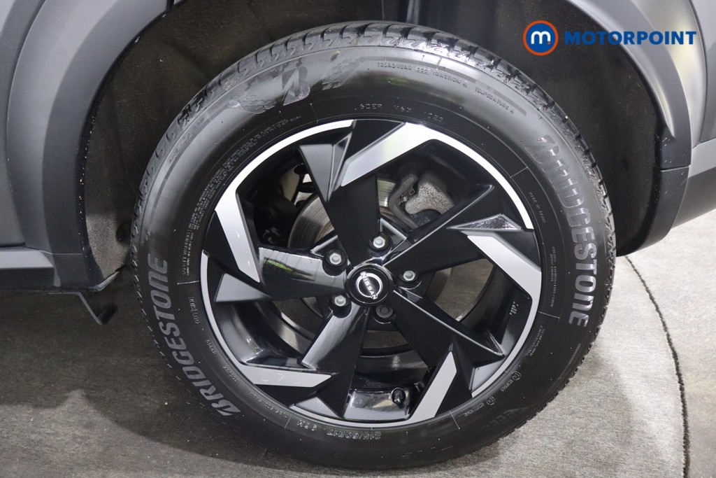 Nissan Juke N-Connecta Automatic Petrol SUV - Stock Number (1564958) - 27th supplementary image