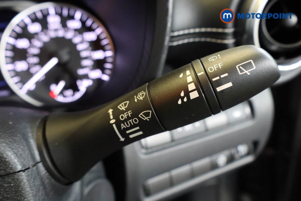 Nissan Juke N-Connecta Automatic Petrol SUV - Stock Number (1564967) - 15th supplementary image