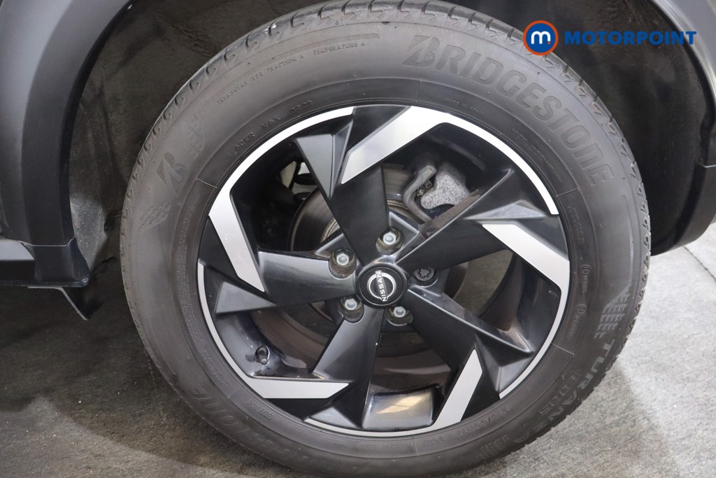 Nissan Juke N-Connecta Automatic Petrol SUV - Stock Number (1564967) - 26th supplementary image