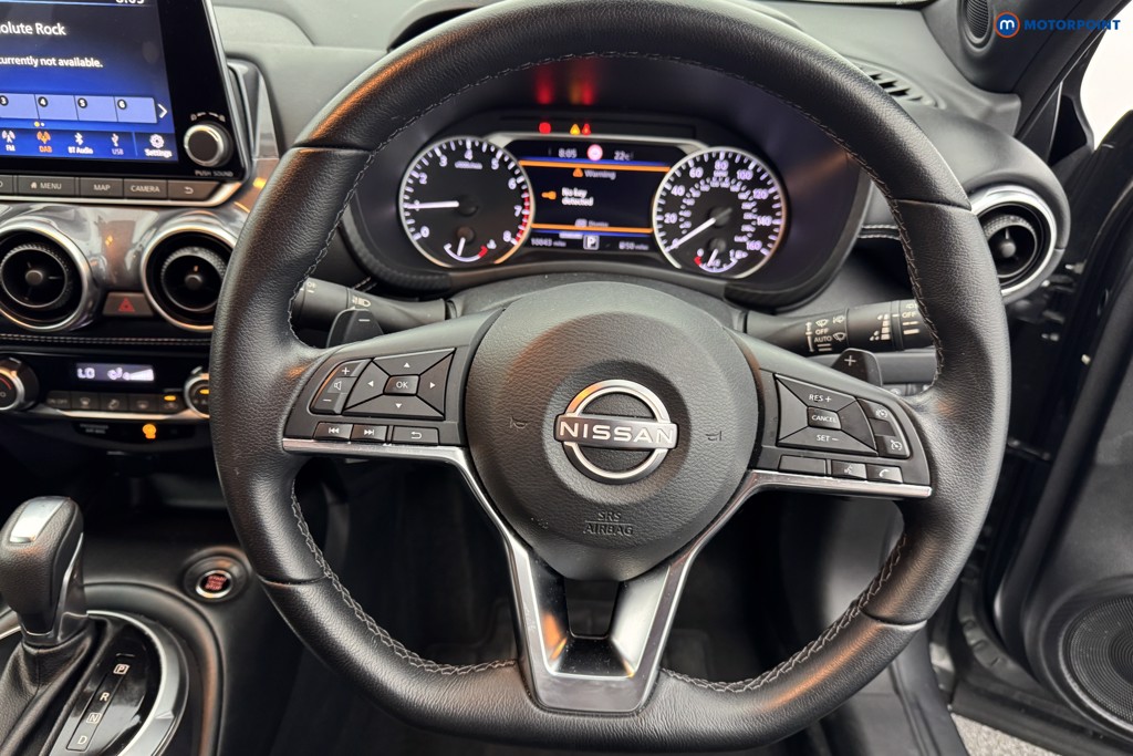 Nissan Juke N-Connecta Automatic Petrol SUV - Stock Number (1564968) - 6th supplementary image