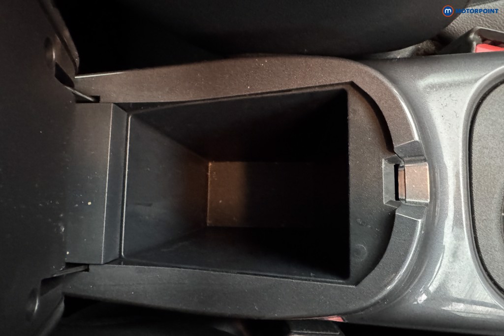 Nissan Juke N-Connecta Automatic Petrol SUV - Stock Number (1564968) - 12th supplementary image
