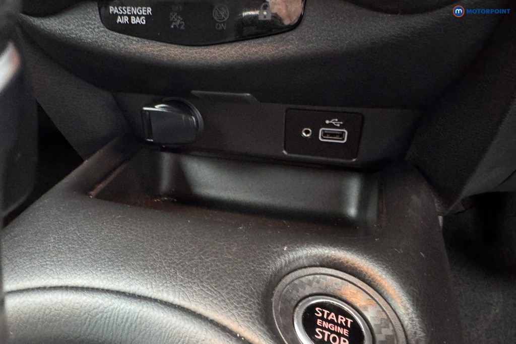 Nissan Juke N-Connecta Automatic Petrol SUV - Stock Number (1564968) - 16th supplementary image