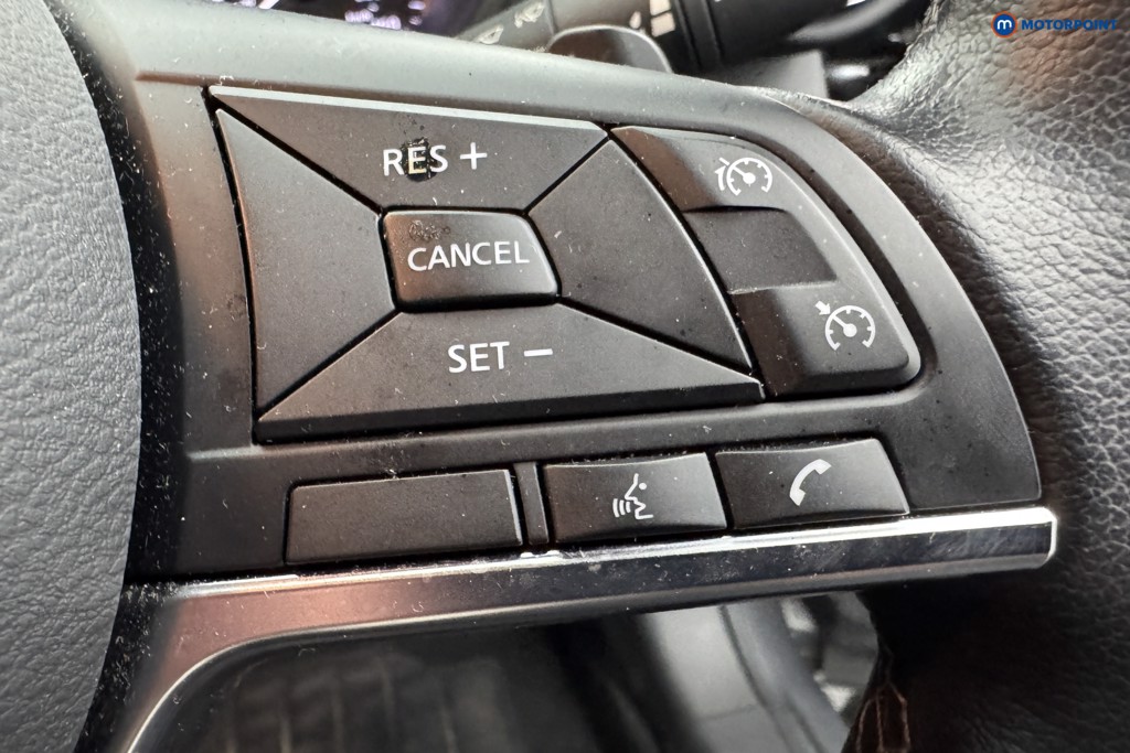Nissan Juke N-Connecta Automatic Petrol SUV - Stock Number (1564968) - 20th supplementary image