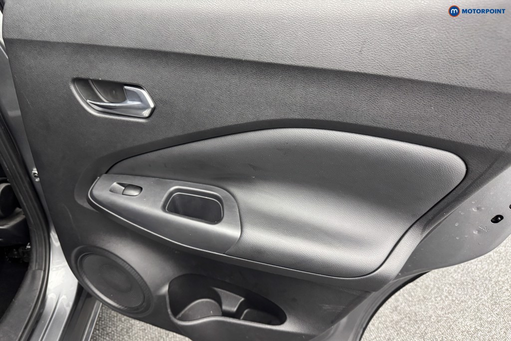 Nissan Juke N-Connecta Automatic Petrol SUV - Stock Number (1564968) - 24th supplementary image