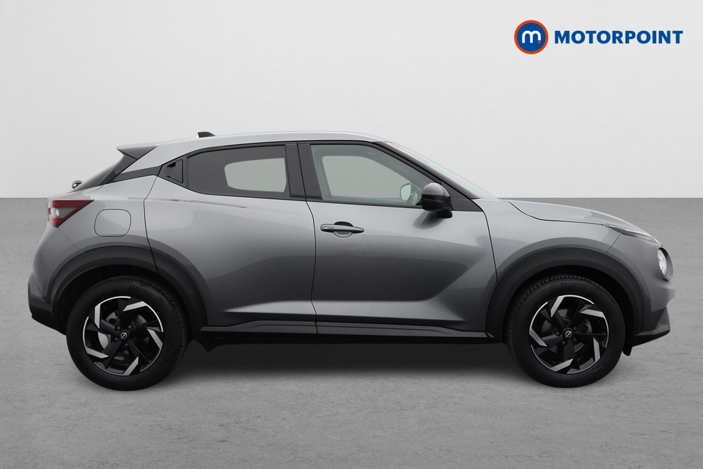 Nissan Juke N-Connecta Automatic Petrol SUV - Stock Number (1564968) - Drivers side