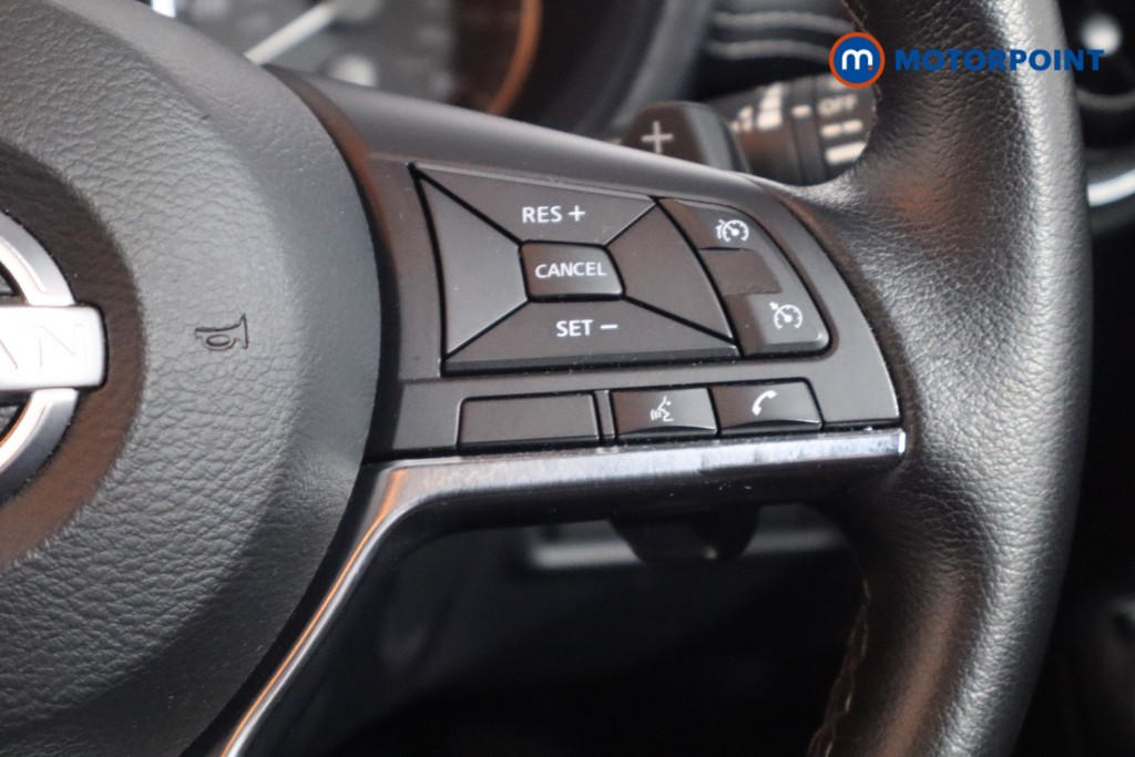 Nissan Juke N-Connecta Automatic Petrol SUV - Stock Number (1565002) - 8th supplementary image