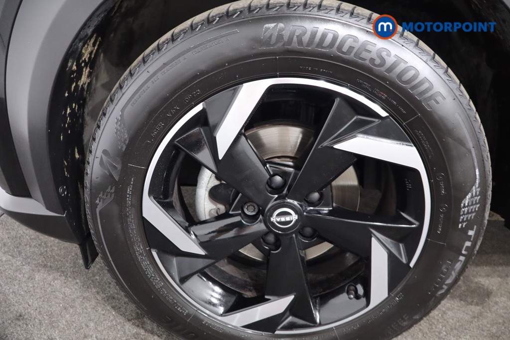Nissan Juke N-Connecta Automatic Petrol SUV - Stock Number (1565002) - 11th supplementary image
