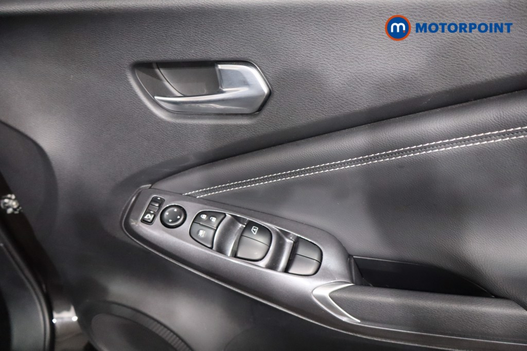 Nissan Juke N-Connecta Automatic Petrol SUV - Stock Number (1565002) - 22nd supplementary image