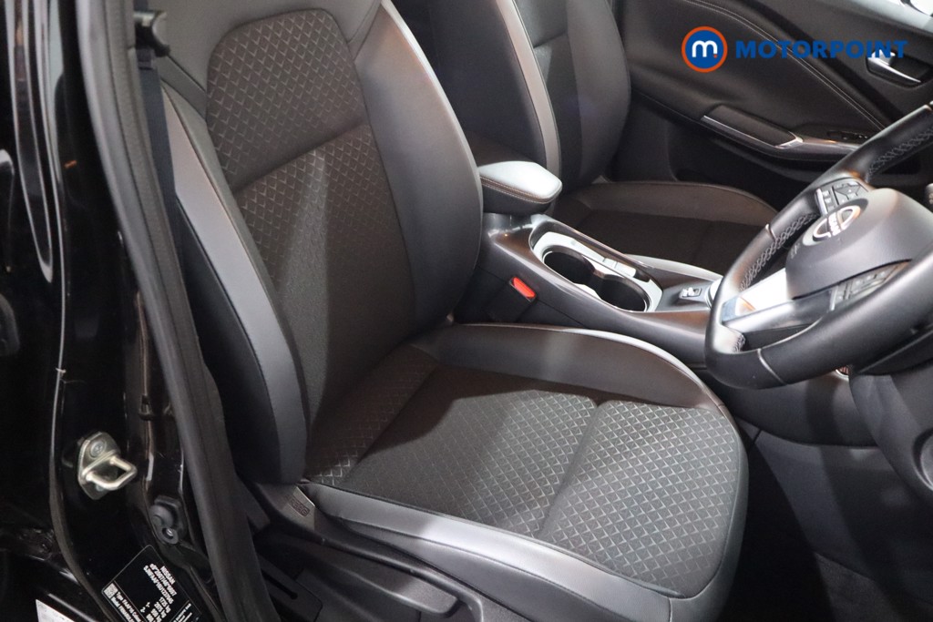 Nissan Juke N-Connecta Automatic Petrol SUV - Stock Number (1565002) - 24th supplementary image