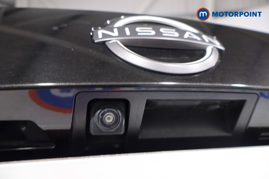 Nissan Juke N-Connecta Automatic Petrol SUV - Stock Number (1565002) - 34th supplementary image