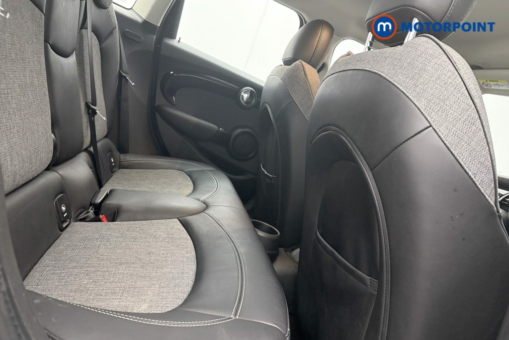 Mini Hatchback Cooper Manual Petrol Hatchback - Stock Number (1565109) - 8th supplementary image