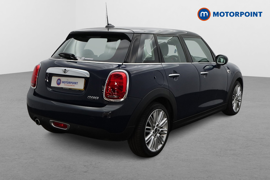 Mini Hatchback Cooper Manual Petrol Hatchback - Stock Number (1565109) - Drivers side rear corner