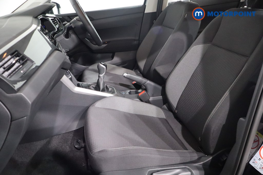 Volkswagen Polo Life Manual Petrol Hatchback - Stock Number (1565393) - 4th supplementary image