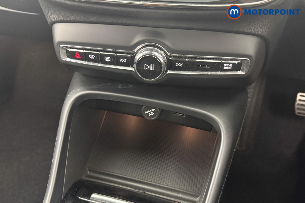 Volvo Xc40 R Design Automatic Petrol SUV - Stock Number (1565487) - 3rd supplementary image