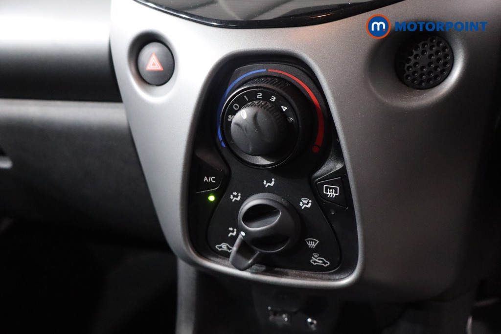 Toyota Aygo X-Play Manual Petrol Hatchback - Stock Number (1565623) - 14th supplementary image