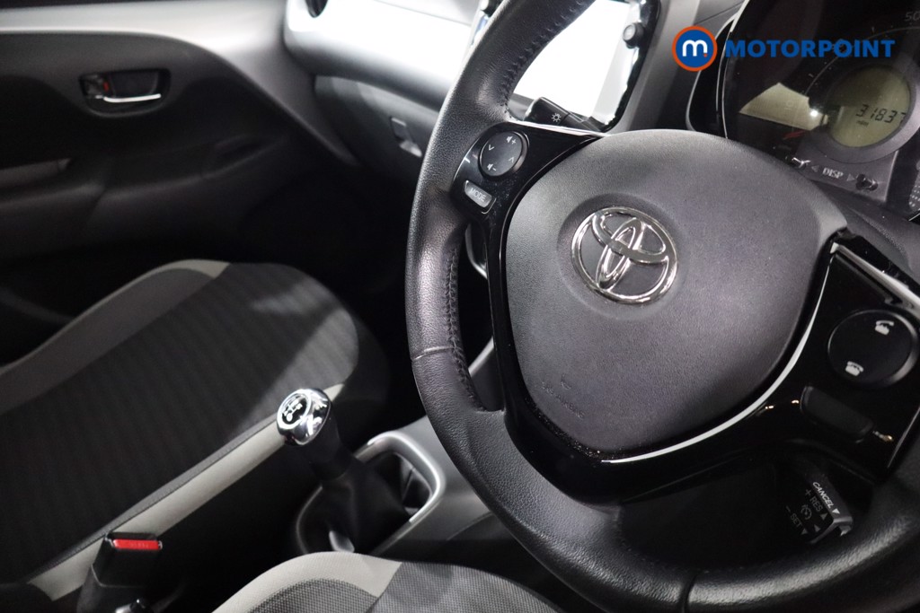 Toyota Aygo X-Play Manual Petrol Hatchback - Stock Number (1565623) - 24th supplementary image