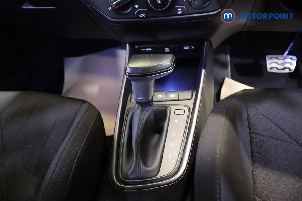 Hyundai Bayon Se Connect Automatic Petrol-Electric Hybrid SUV - Stock Number (1565770) - 6th supplementary image