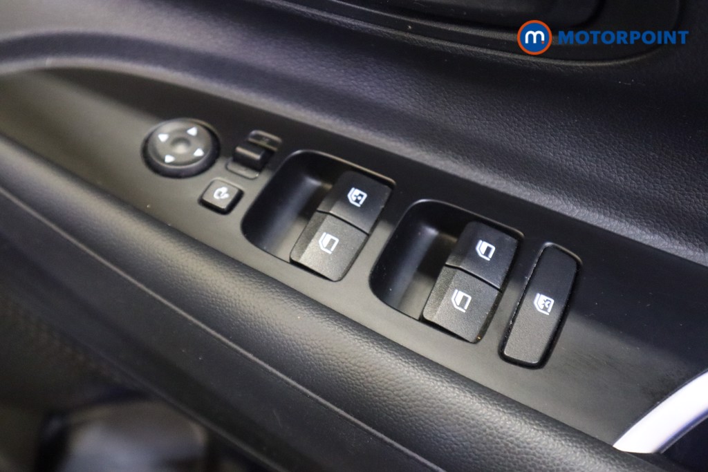 Hyundai Bayon Se Connect Automatic Petrol-Electric Hybrid SUV - Stock Number (1565770) - 9th supplementary image