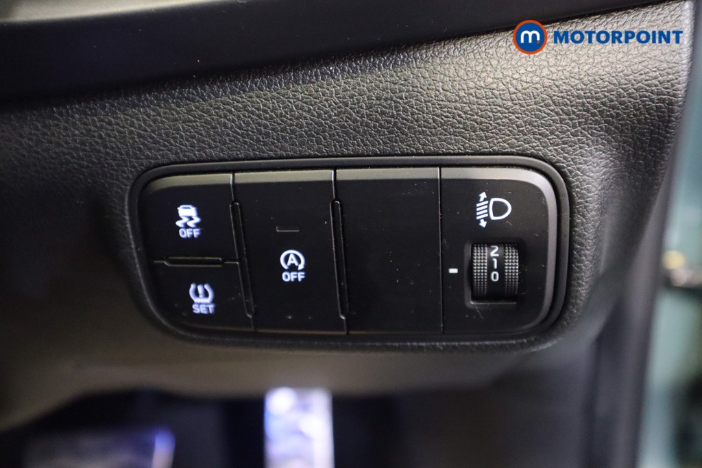 Hyundai Bayon Se Connect Automatic Petrol-Electric Hybrid SUV - Stock Number (1565770) - 10th supplementary image